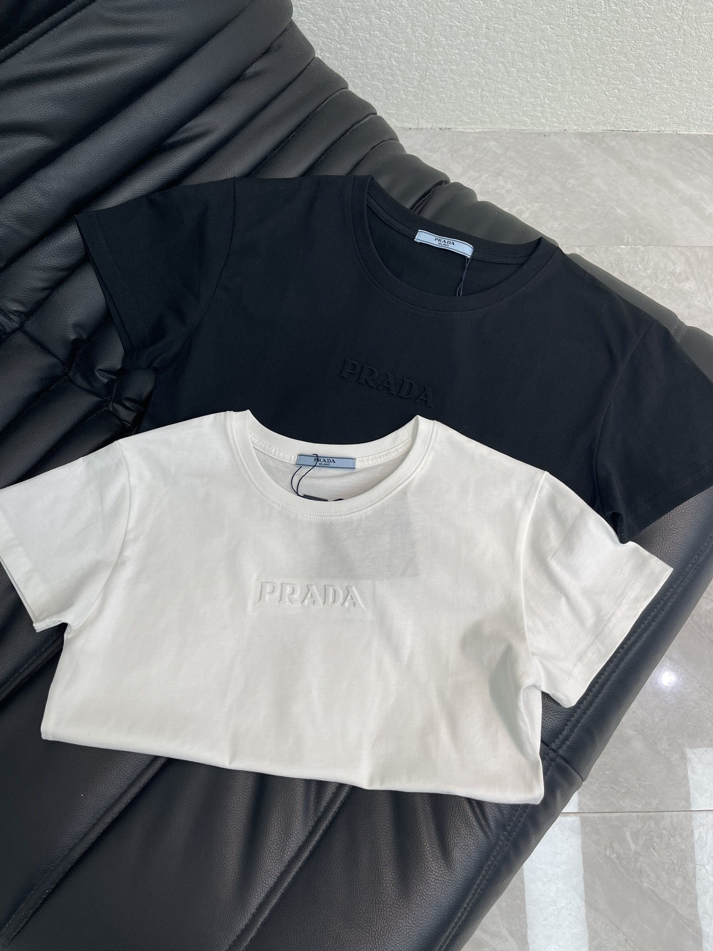 Women's short sleeves
